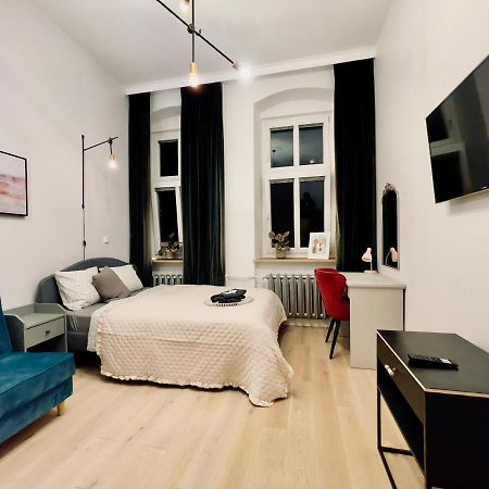 ורוצלב Spacious Apart In The Center- Main Square 300M מראה חיצוני תמונה