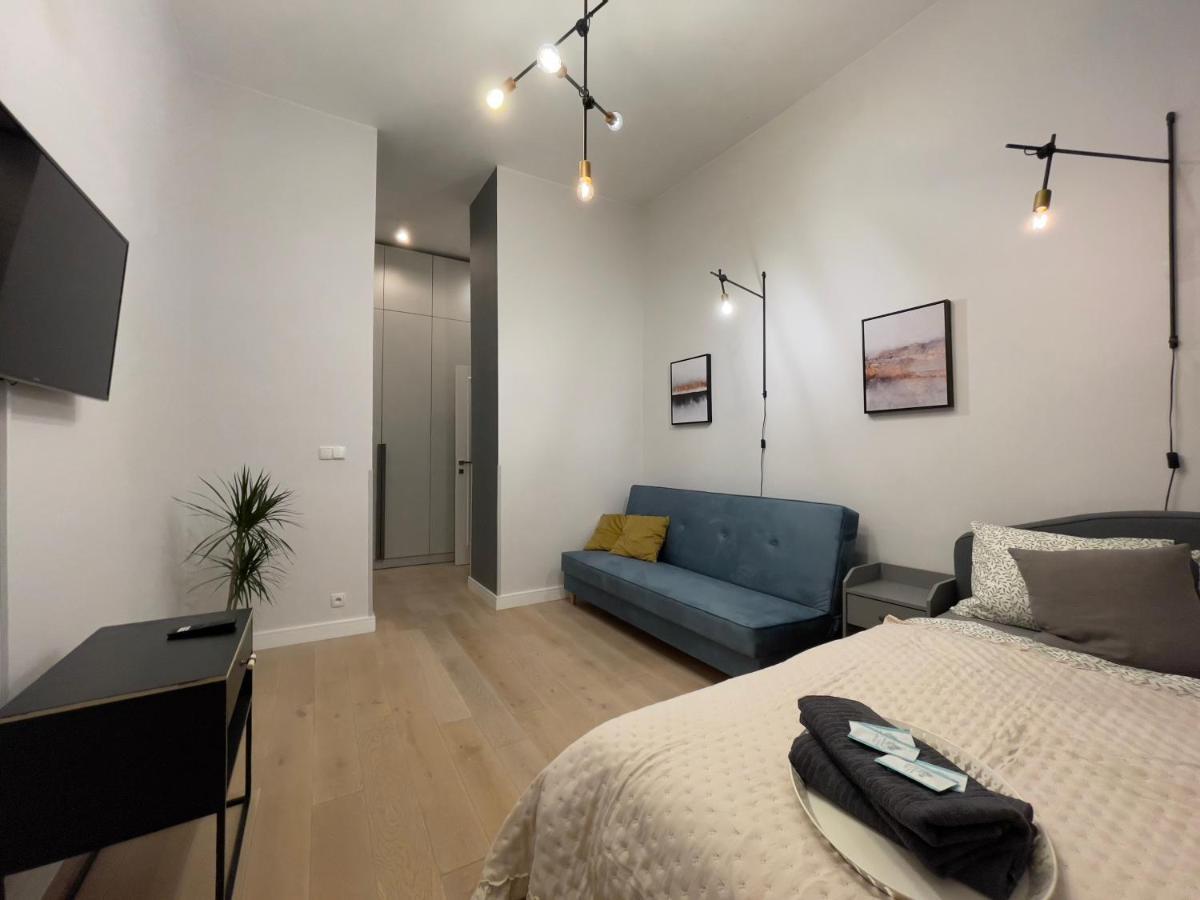 ורוצלב Spacious Apart In The Center- Main Square 300M מראה חיצוני תמונה