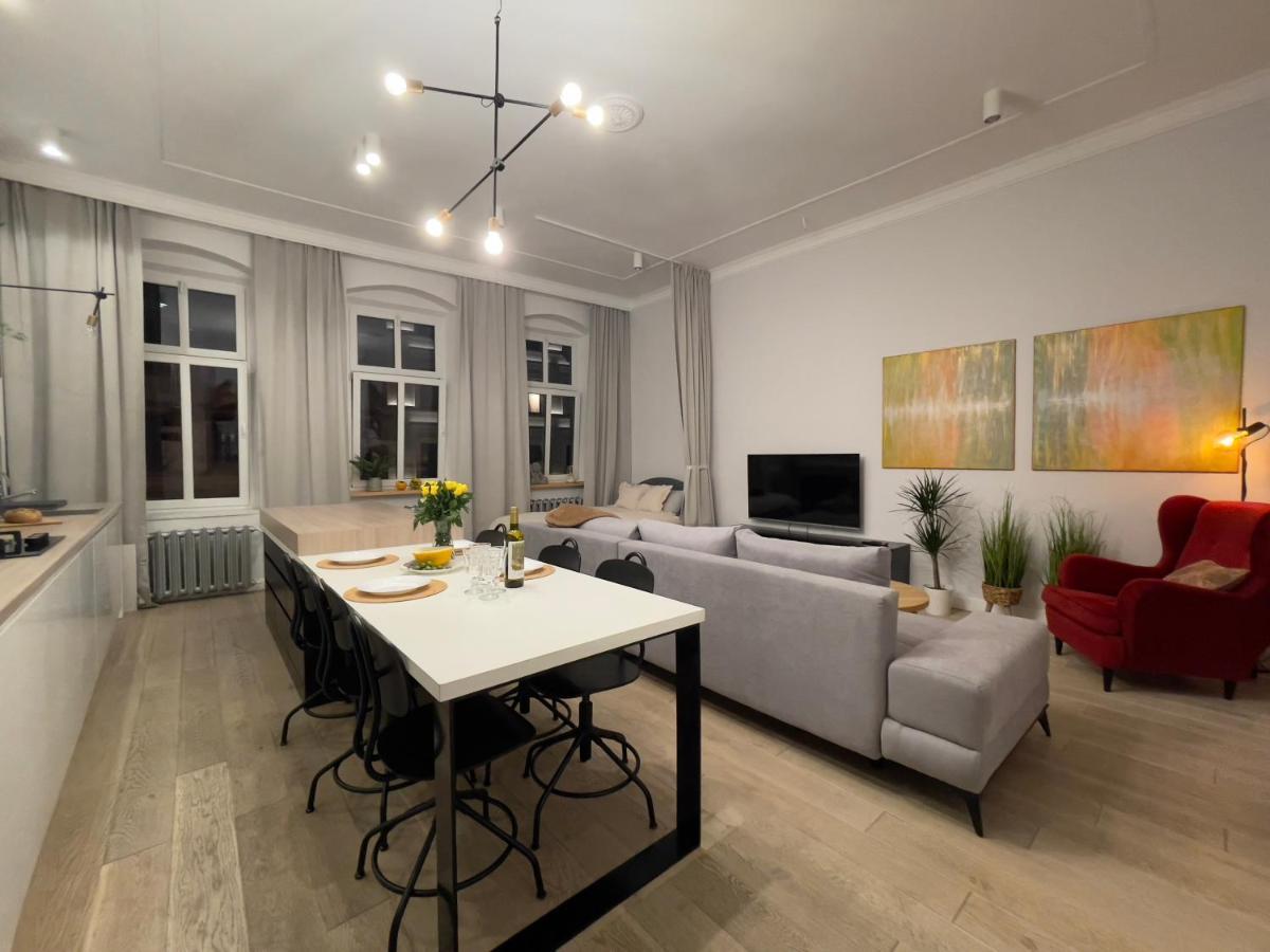 ורוצלב Spacious Apart In The Center- Main Square 300M מראה חיצוני תמונה